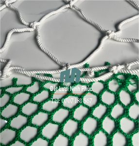 So sánh lưới an toàn và lưới dù