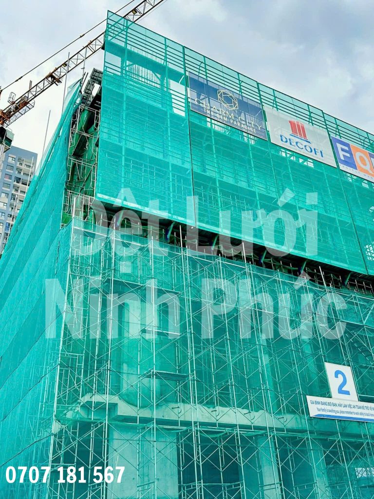 Lưới bao cho công trình nhìn từ phía ngoài
